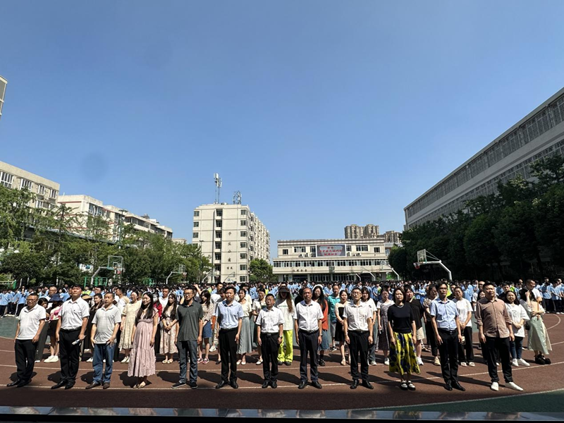 新都校区举行2024年新团员入团仪式