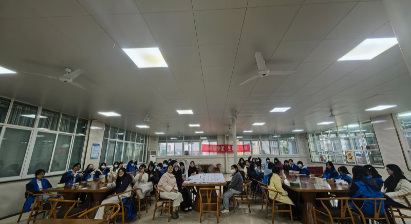 情暖冬至 饺香满堂