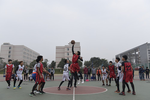 青春激昂，决胜赛场