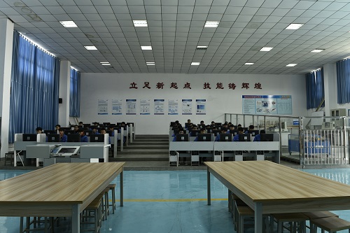 CAD CAM 综合实训场室.JPG