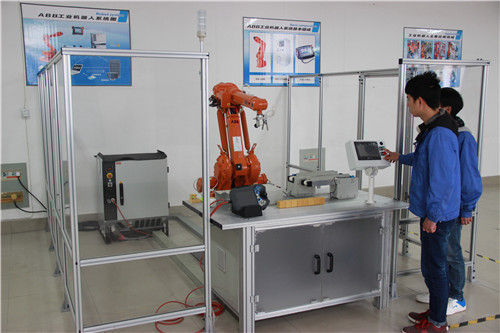 工业机器人编程调试实训.jpg