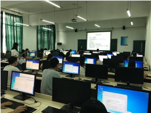 技能比拼展风采 ——Office创意设计大赛结果揭晓