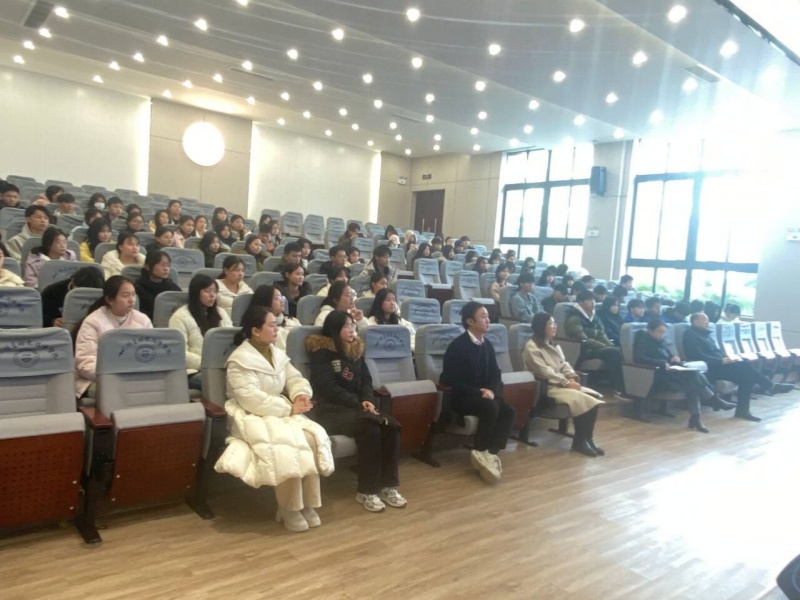 经济管理系举行酒店实习动员暨安全教育大会