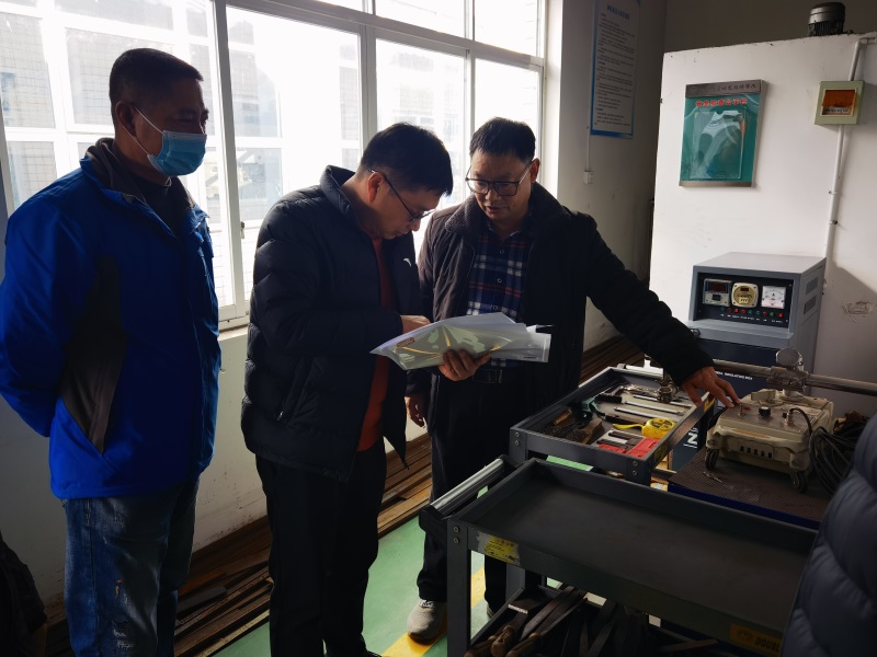 崇州市应急管理局对我院做特种作业安全培训机构检查