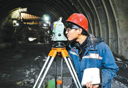 007隧道测量.jpg