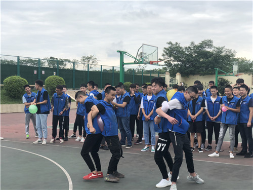 汽车工程系中德诺浩班顺利开展素质拓展活动