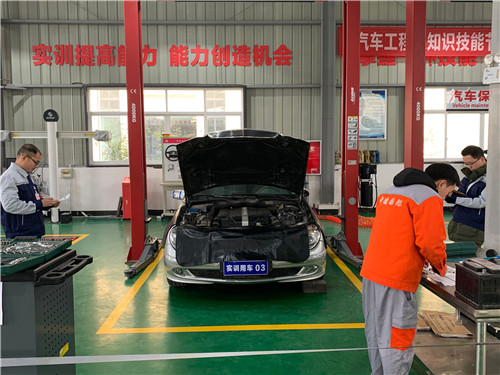 第十二届知识技能节“汽车二级维护”项目决赛圆满落幕