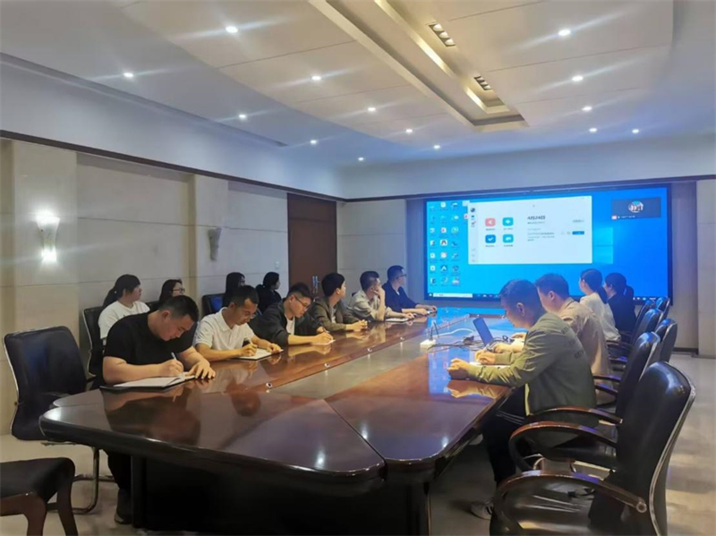 汽车工程系党支部深入学习《习近平关于加强党的作风建设论述摘编》