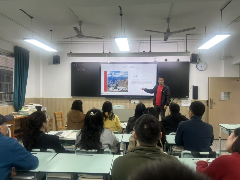 智能制造系党支部联合工会小组成功开展“追寻红色足迹，传承革命精神”主题活动